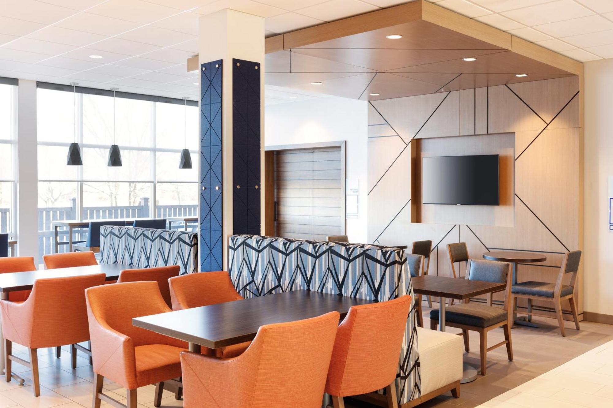 Holiday Inn Express Baltimore At The Stadiums By Ihg Exterior foto