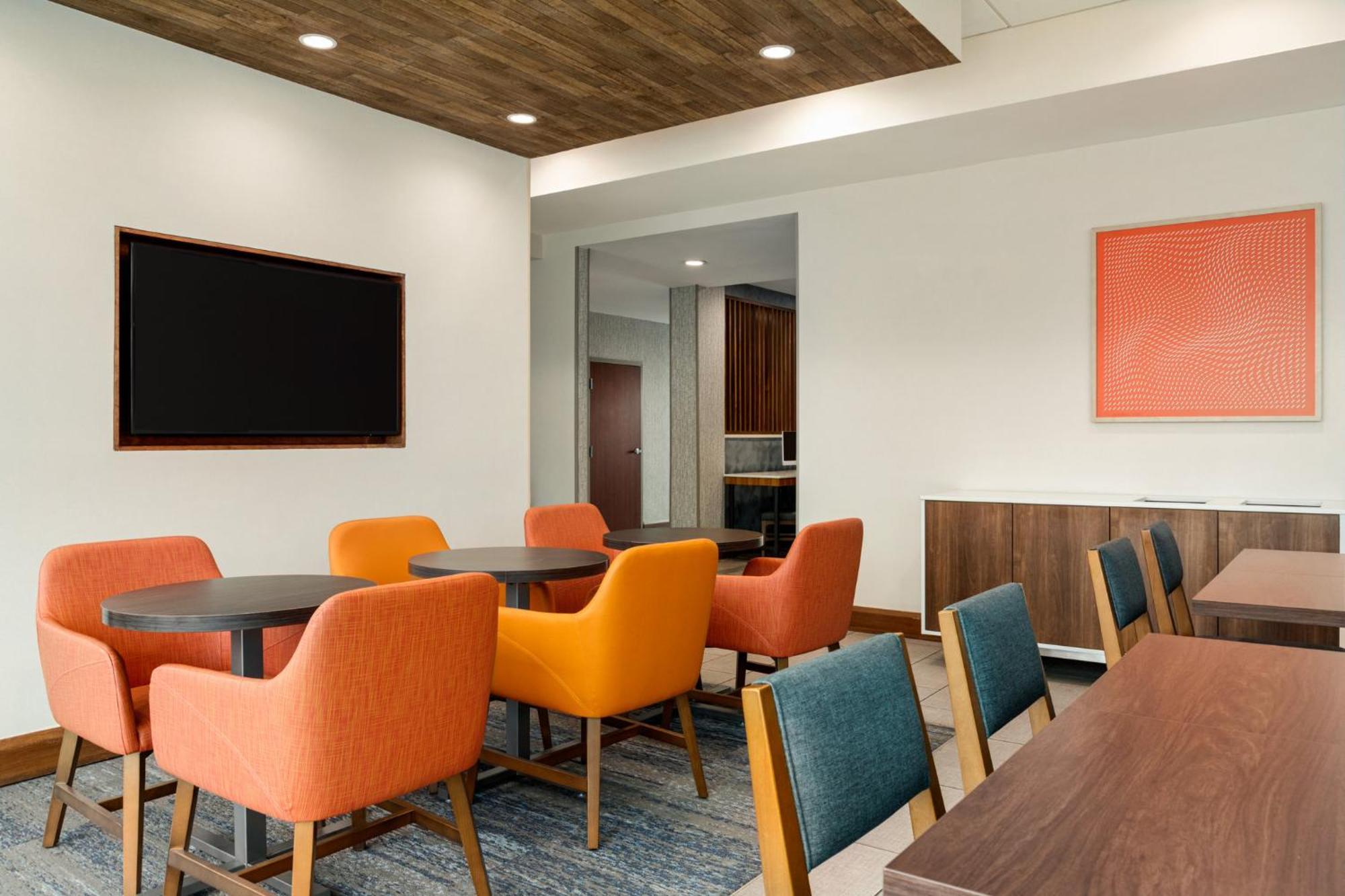 Holiday Inn Express Baltimore At The Stadiums By Ihg Exterior foto