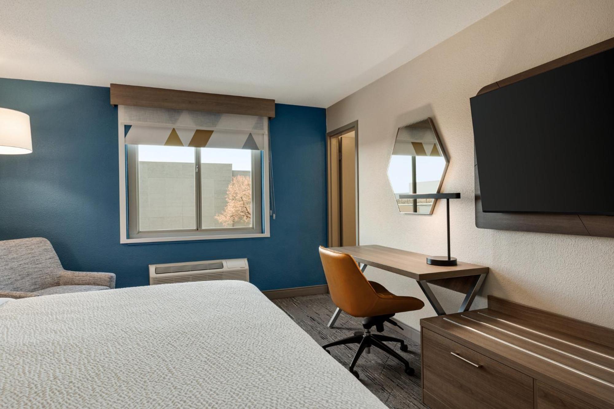 Holiday Inn Express Baltimore At The Stadiums By Ihg Exterior foto